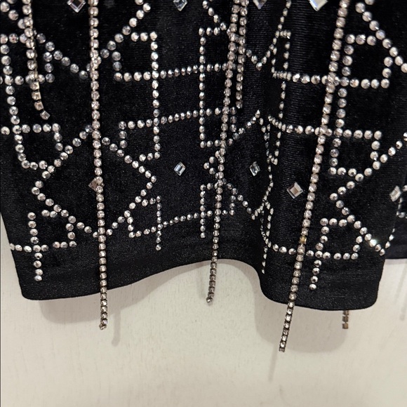 Banjul Black and Silver Patterned Long Sleeve Dress - Picture 6 of 9